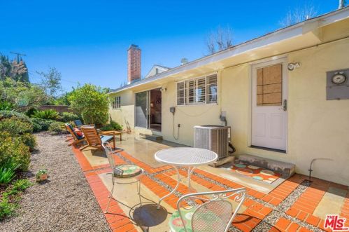 5726 Aldea Ave, Van Nuys CA 91316-1416 exterior