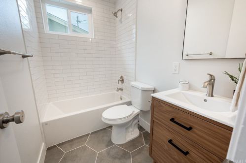 9746 Chestnut St, Lakeside CA  92040-4202 exterior