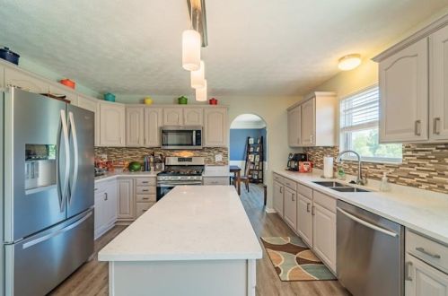 126 Tartan Rd, Gibsonia PA  15044-9416 exterior