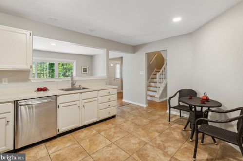 165 Orchard Ct, Blue Bell PA  19422-2824 exterior