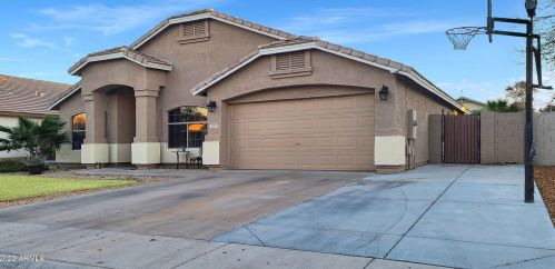 2287 Catclaw St, Gilbert, AZ 85296-3368
