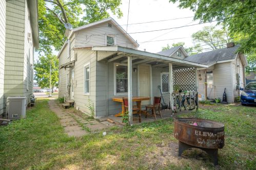 1010 Badger St, La Crosse, WI 54601-3413