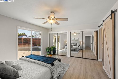 1455 Hudson Way, Livermore CA  94550-5550 exterior