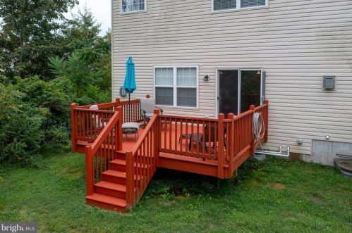 56 Green View Dr, Pottstown PA  19464-7501 exterior