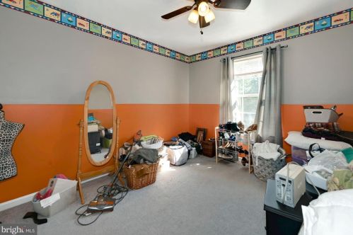 10 Birmingham Dr, Columbus NJ  08022-2342 exterior