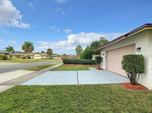 3192 Pinto Dr, Kissimmee, FL 34746-4872