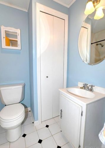 239 Rocks Rd, Norwalk CT  06851-1117 exterior