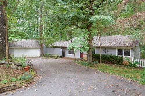 160 County Road 246, Florence, AL 35633-0857