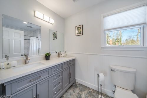 122 Fairview Ave, Berkeley Heights NJ  07922-1310 exterior