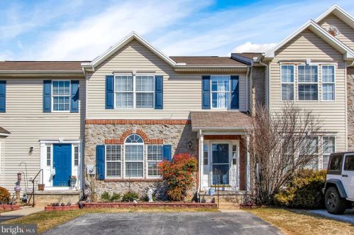 400 Madison Dr, Shrewsbury, PA 17361-1629