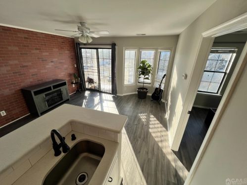 17 Lear Ct, East Brunswick NJ  08816-1863 exterior