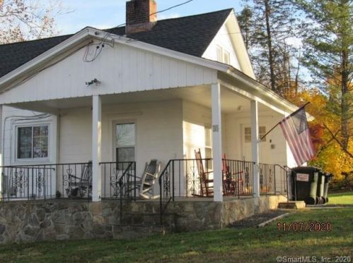 35 Old New Milford Rd, Brookfield Center, CT 06804-2403