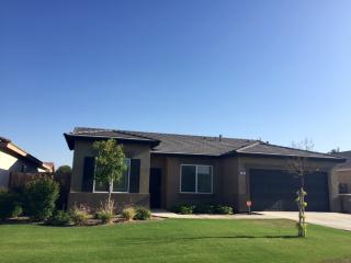 1013 Aegean Ave, Bakersfield, CA 93307-6089