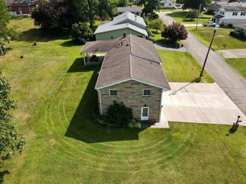 1521 Sycamore St, South Connellsville PA  15425-4954 exterior