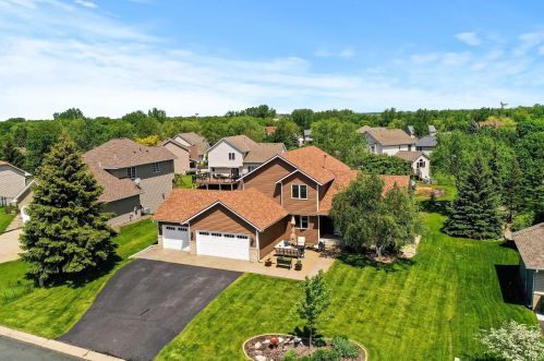 2239 Tele Dr, Lino Lakes, MN 55038-7715