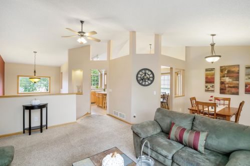 2228 Eastway Ave, Prior Lake MN  55379-3922 exterior