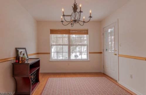 18 Springholm Dr, Berkeley Heights NJ  07922-2721 exterior