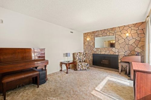 4419 South St, Lakewood CA  90712-1149 exterior