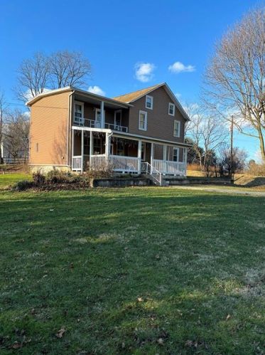 10629 Schantz Rd, Breinigsville, PA 18031-1824