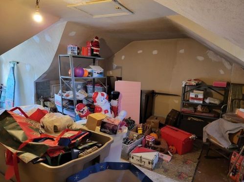 2422 Cobden St, Pittsburgh PA  15203-2711 exterior