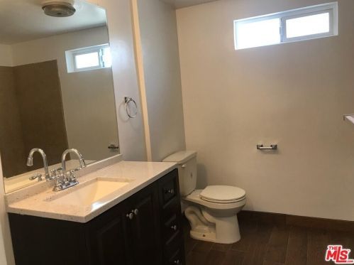 14902 Gilmore St, Van Nuys CA 91411-1423 exterior