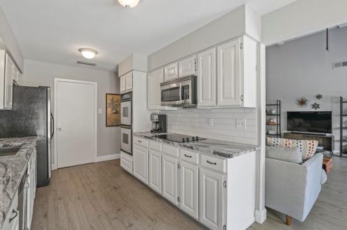 1903 Eastfield Dr, Richardson TX  75081-5435 exterior