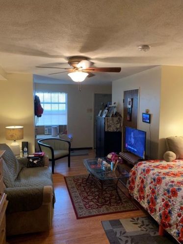 444 Woodward Rd, Providence, RI 02904-4754
