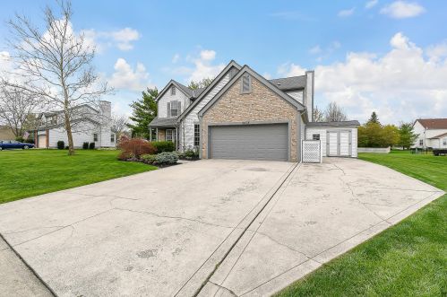 2815 Wynridge Dr, Darbydale OH  43123-8709 exterior