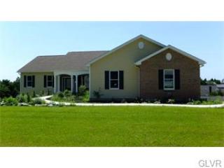 2822 Rising Sun Rd, Schnecksville PA  18078 exterior