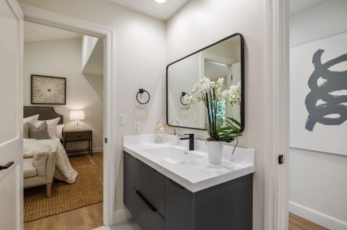 12195 Altamont Ct, Los Altos CA  exterior