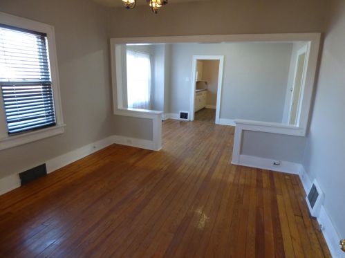 206 Meridian St, Mishawaka IN  46544-1673 exterior