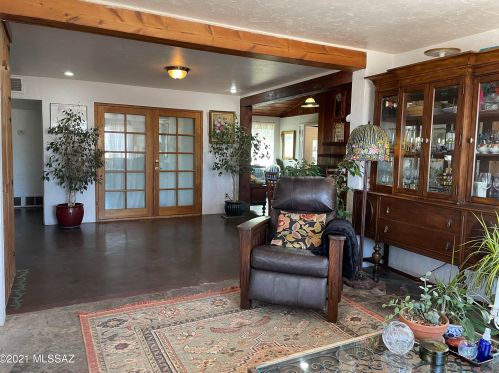 2705 Silverbell Rd, Tucson, AZ 85745-1113