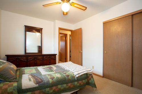 8029 18 Ave, Kenosha WI 53143-1631 exterior