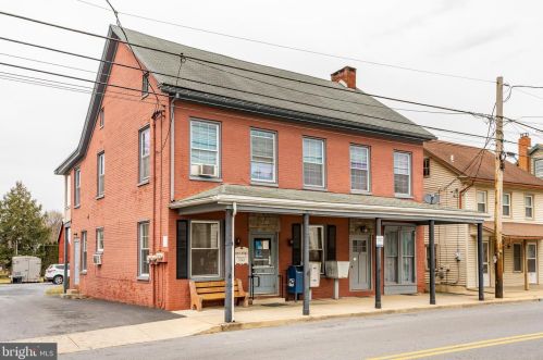 14 Reamstown Rd, Schoeneck, PA 17578-9562