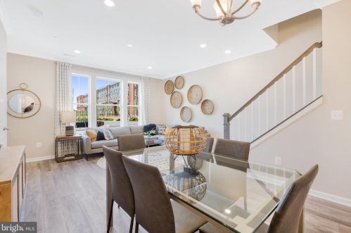 14975 River Walk Way, Woodbridge, VA 22191