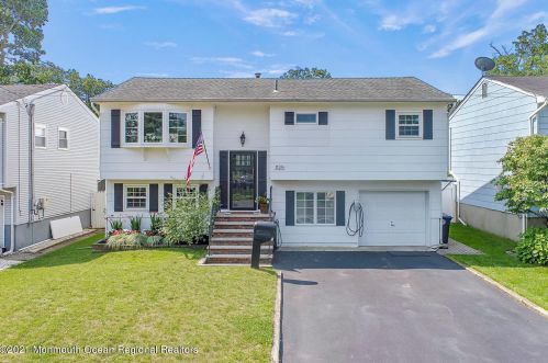 1125 Hilltop Dr, Belmar NJ  07719-3451 exterior