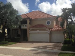 7380 Serrano Ter, Delray Beach FL  33446-2211 exterior