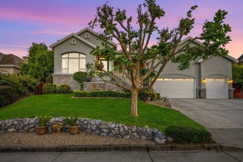 16630 Dale Hollow Ct, Morgan Hill, CA 95037-4860