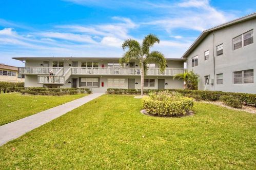 29 Dorchester B, West Palm Beach, FL 33417-1426