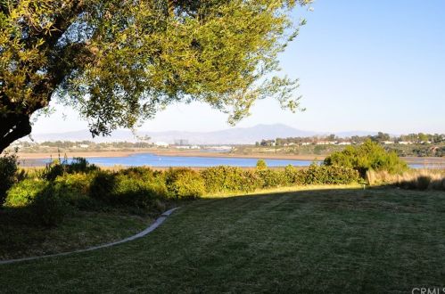 2130 Santiago Dr, Newport Beach, CA 92660-3838