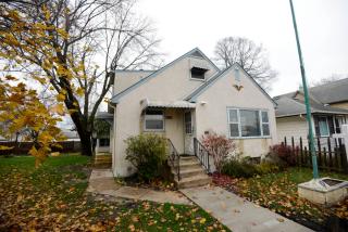 2110 California St, Minneapolis, MN 55418-4204