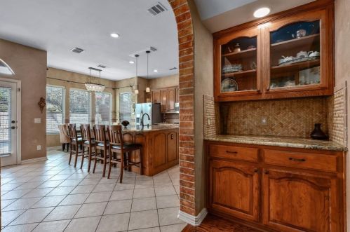 2808 Pasadena Pl, Lewisville TX  75022-5150 exterior