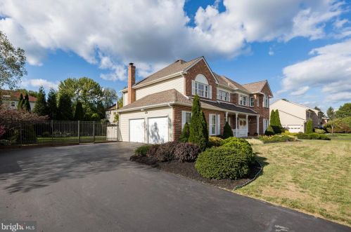 1246 Jarvis Ln, Lansdale PA 19446-6515 exterior