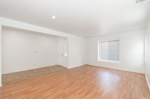 10946 Bay Shore St, Victorville, CA 92392-4822