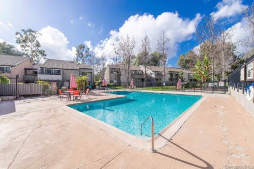 1350 Escondido, Escondido CA  92026-2511 exterior