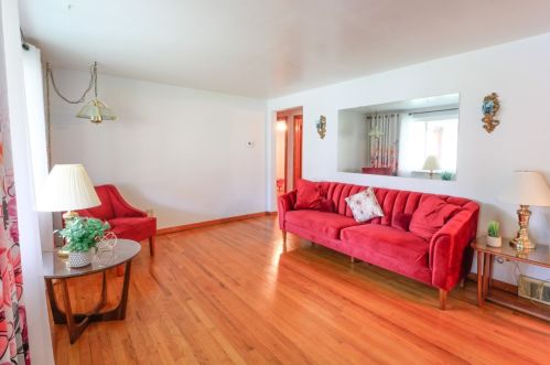 1512 Marion Dr, Finleyville, PA 15332-1538