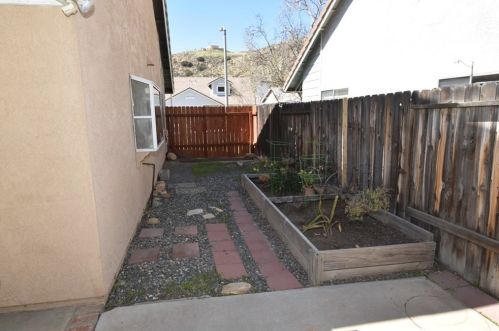 3555 Cherry Blossom Ln, Lake Elsinore CA  92530-1844 exterior