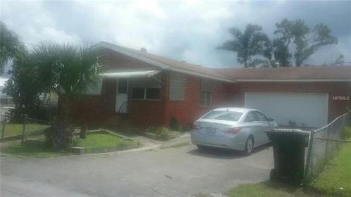 225 10th Ave, South Bay, FL 33493-1613