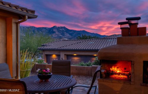 36618 Desert Sun Dr, Tucson AZ 85739-3056 exterior