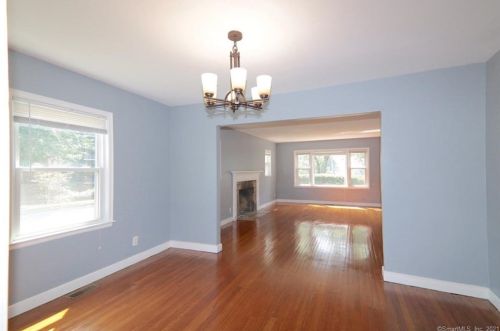 52 Morgan St, Stamford CT  06905-4018 exterior